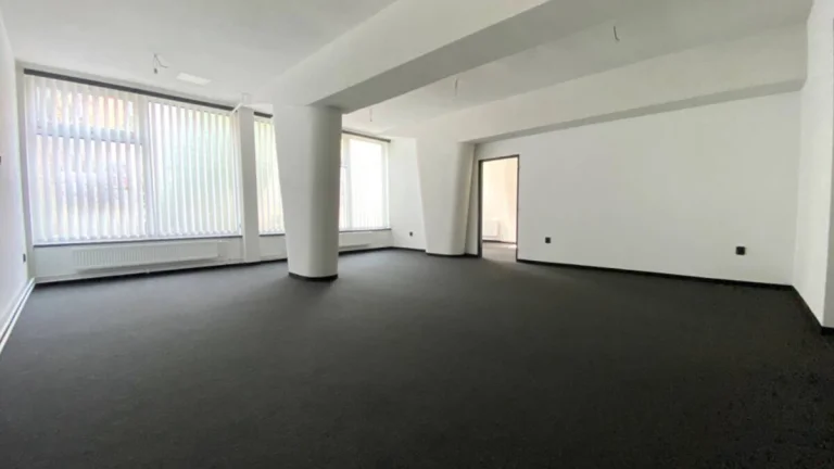 Predám obchodný priestor 95 m2 Bratislava III