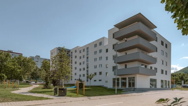 Prenájom 3-izbového bytu v Dubnici nad Váhom časť Háje