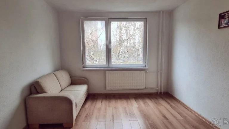 Prenajmem 2 izbový velkometražny byt