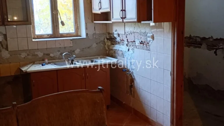 Rodinný dom v Maďarsku - Hidasnémeti - okamžite voľný