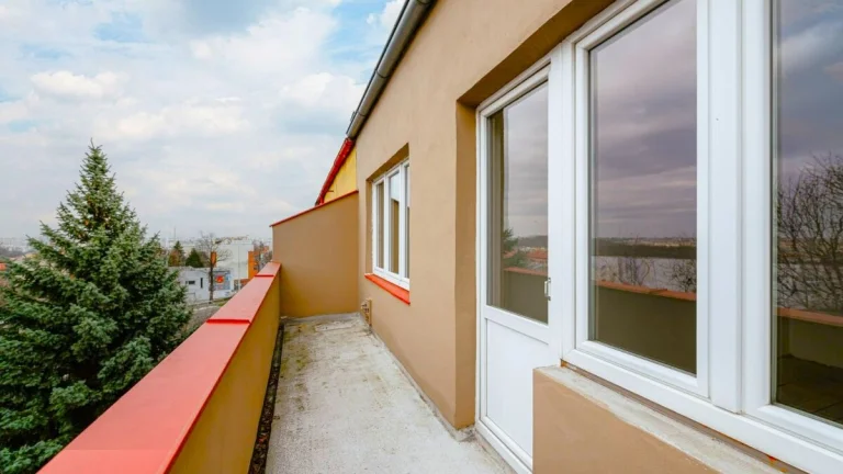 Byt 2+kk s terasou v žádané pražské lokalitě, Praha 4