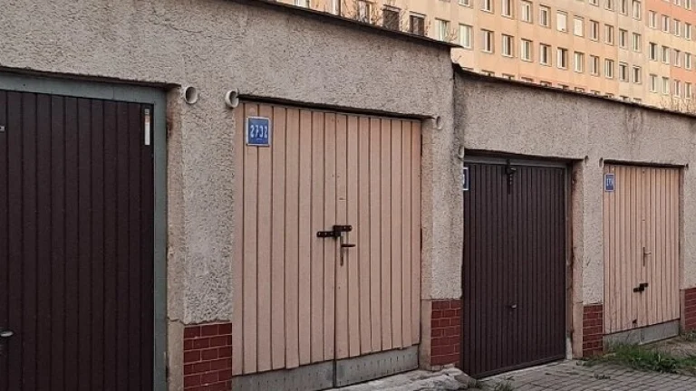 Predam garaz na Lomonosovovej/Dunajskej ulici