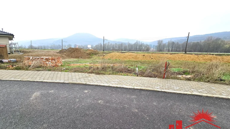 Na predaj stavebný pozemok 764 m2, Trenčianske Teplice, rezi