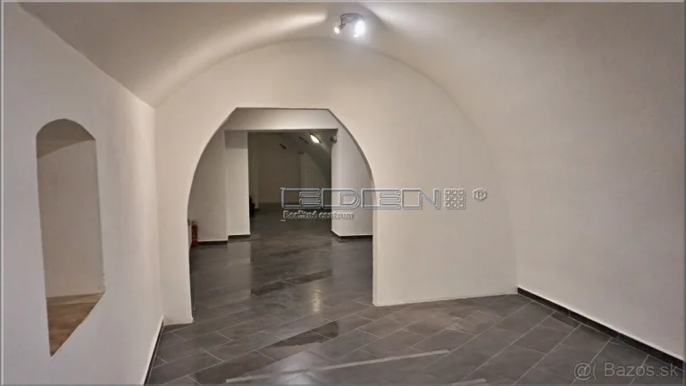 Prenájom komerčných priestorov 226 m2