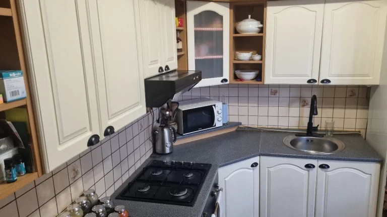 Znížená cena Slnečný trojizbový byt v Lučenci