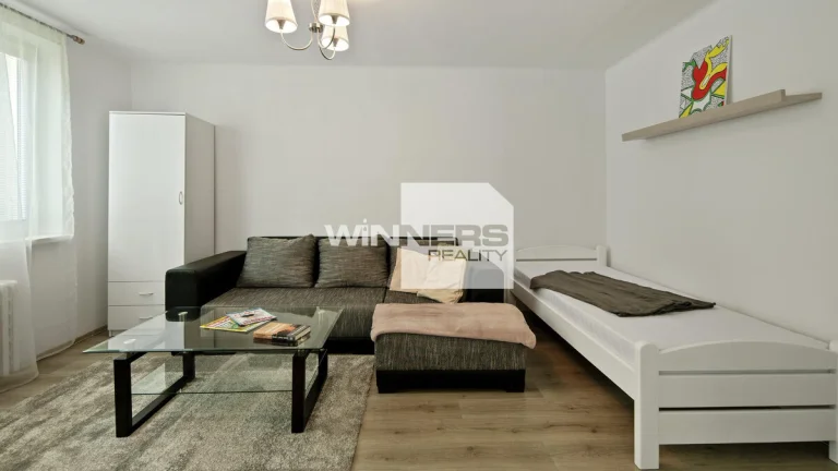 Prenájom 1-izbového bytu, 38 m2, ulica A.Hlinku, Piešťany