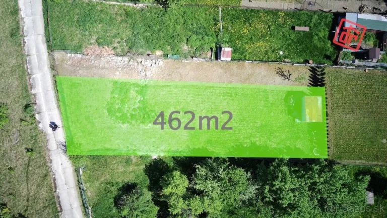 ZĽAVAPozemok s krásnym výhľadom v tichej ulici