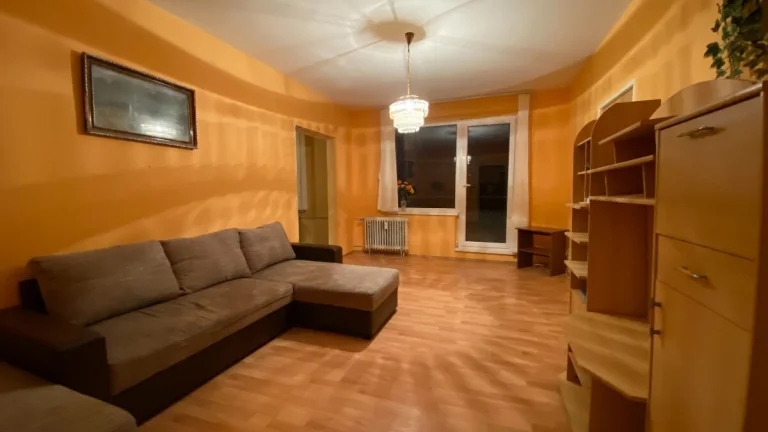 Dvojizbový byt s balkónom v obci Cinobaňa