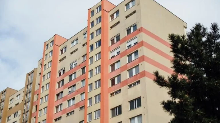 Predaj 2 izb. byt blízko Sanatu Levice
