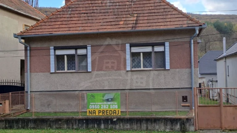 Ponúkame na predaj 5-izbový rodinný dom v podhorskej obci