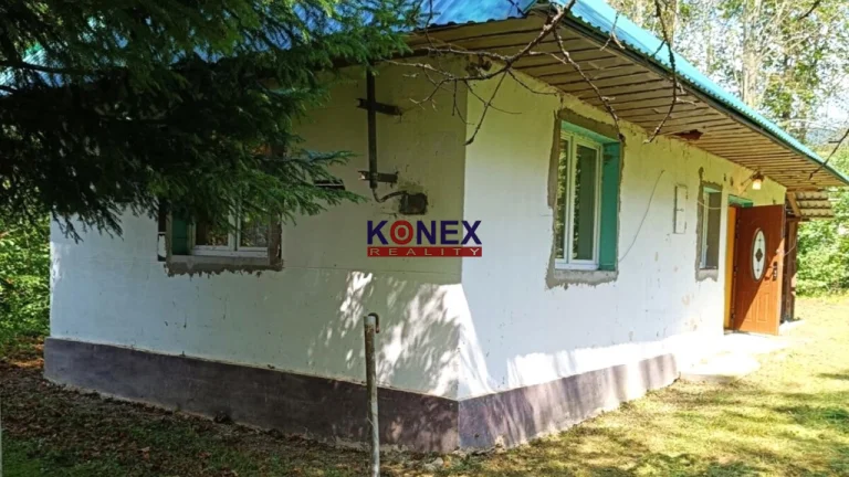 CHALUPA/Rodinný dom neďaleko Sniny – PARIHUZOVCE