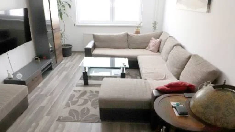 PREDAJ: 3izbový byt po prerábke, Piešťany