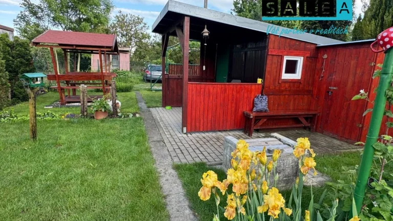 Krásna záhrada v Kráľovej nad Váhom 260 m2