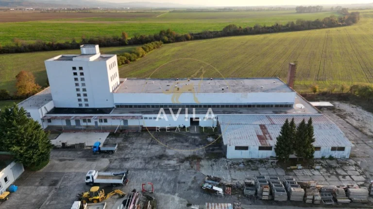 Na predaj: Multifunkčná priemyselná hala v Novom Meste nad V