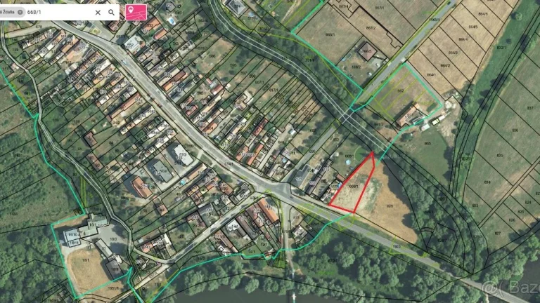 Pozemok v intraviláne obce Dolná Ždaňa.