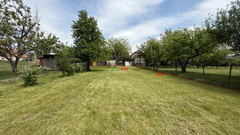 Slnečný stavebný pozemok 864 m² - Kotešová (cca 14m x 60m)