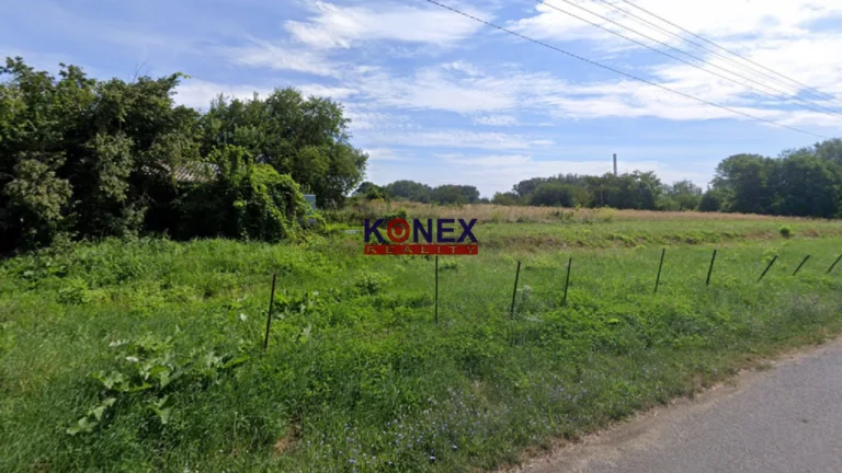 NA PREDAJ POZEMOK v obci IŽKOVCE