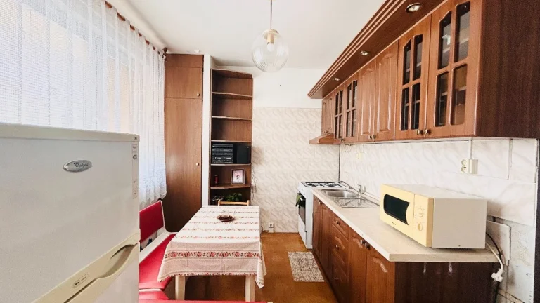 ZNÍŽENÁ CENA Na predaj 3i byt v Sečovciach,ul. SNP, 70m2