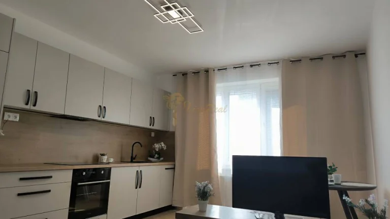 3-izb. byt, Cyrilova ul., Ružinov - Nivy, tehlový dom
