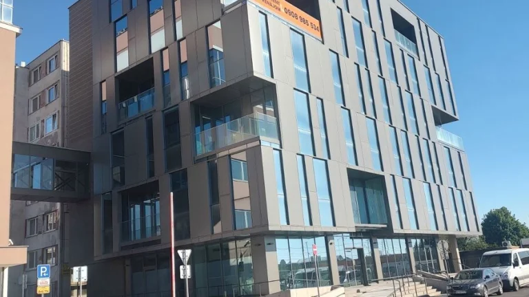 Kancelárske/Admin priestory - Moldavská cesta - 100m2 a viac