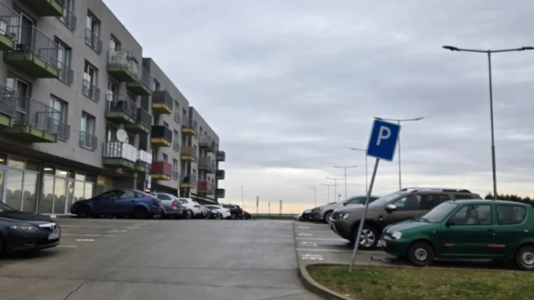 Parkovacie statie Horný dvor