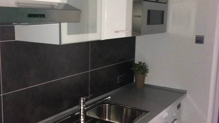1izbl. LAZARETSKÁ UL.(centrum) za 600 €/mes.vrátane energií
