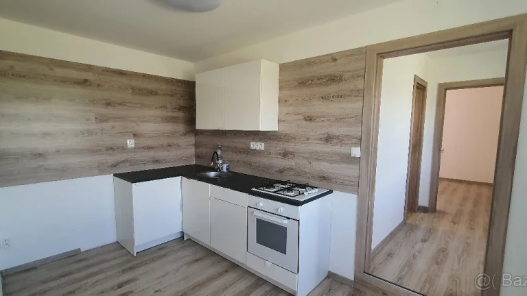 Na prenájom 2 izbový rodinný dom, Lužianky