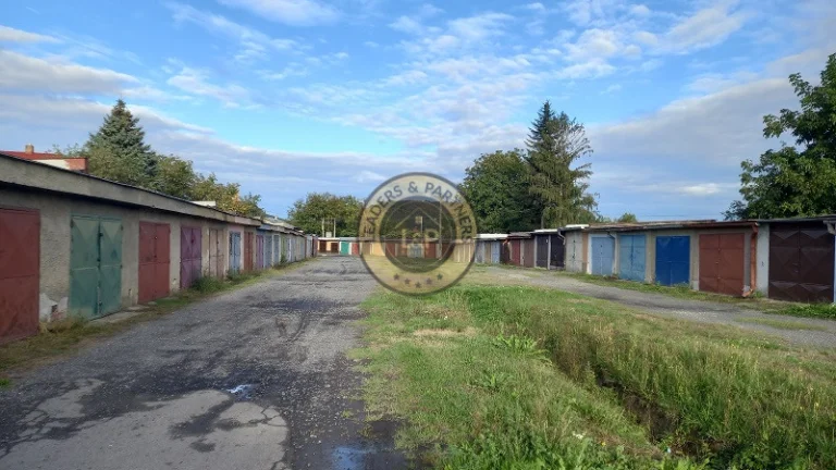 NA PREDAJ murovaná garáž FIĽAKOVO okres Lučenec
