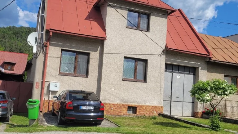 Predaj 5 izbový rodinný dom Lučatín