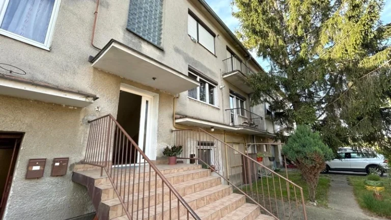 3 izbový byt 73m2, garáž, záhrada 163 m2, Jahodná