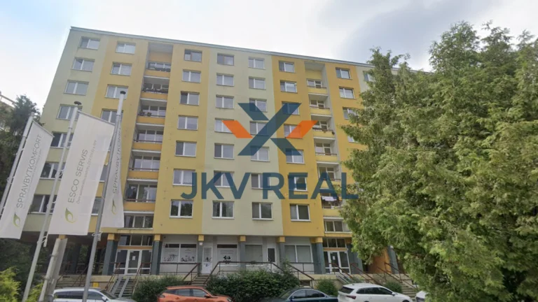 Na predaj 2i s balkónom po kompletnej rekonštrukcii