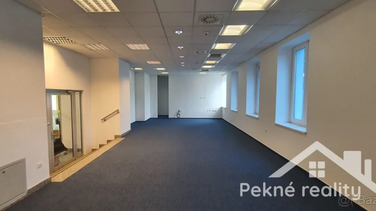 Prenájom obchodno - kancelárskeho priestoru priamo v centre