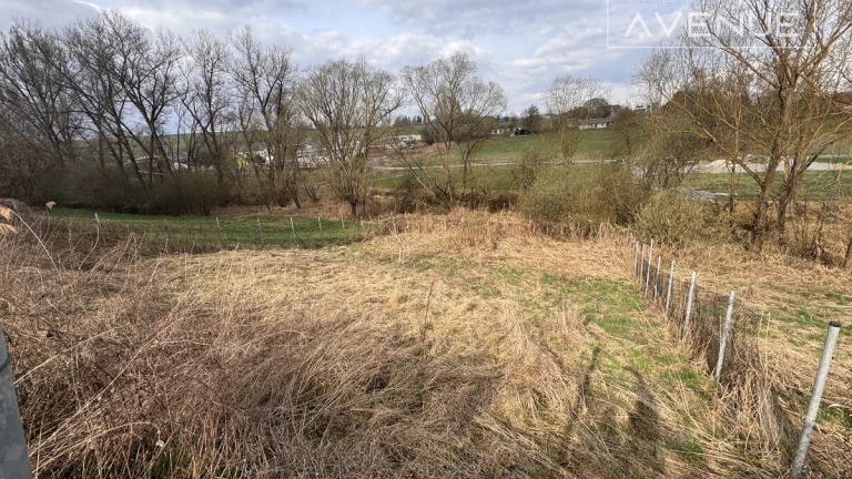 TRNOVÉ - INVESTIČNÝ POZEMOK (605m2)