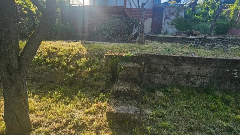 Záhradná chata s krásnym výhľadom