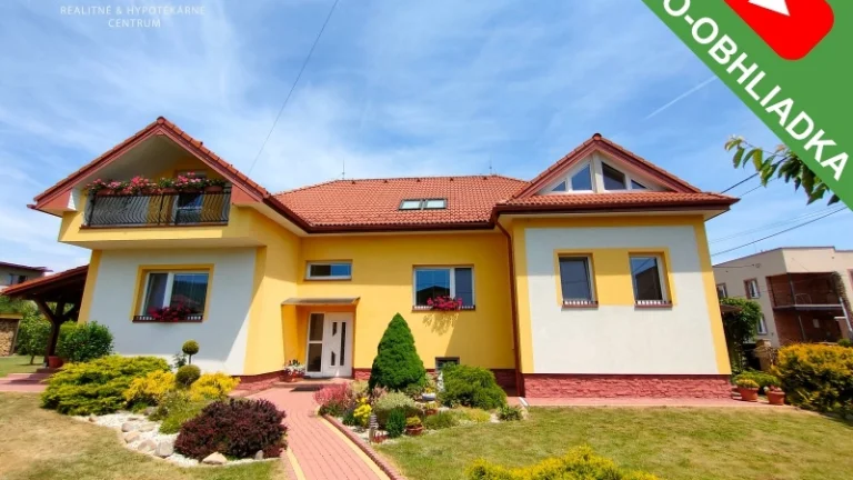 RODINNÝ DOM O ROZLOHE 430M2 V CENTRE - PAVLOVIČOVÁ, SVIDNÍK