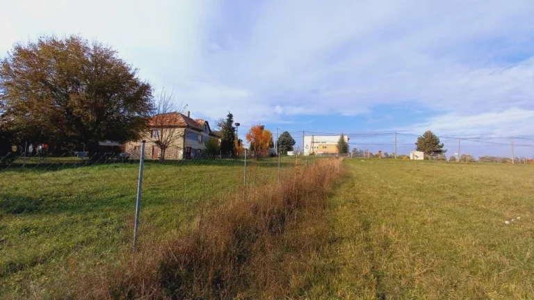 Na predaj stavebný pozemok v Kamennej Porube