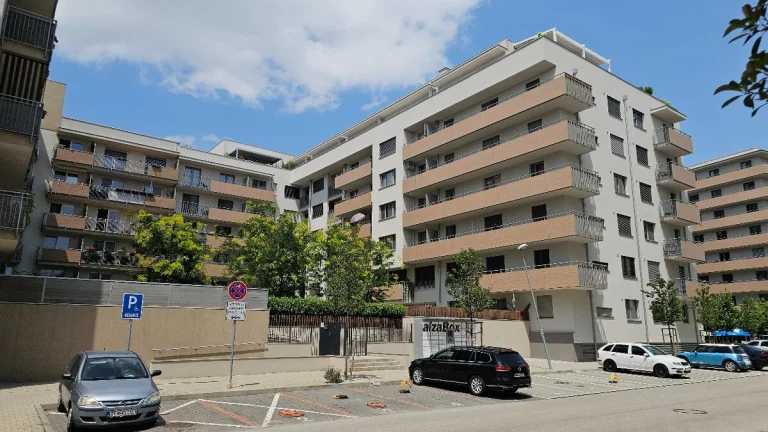 PREDAJ 3 IZBOVÝ BYT BRATISLAVA RUŽINOV TRNÁVKA