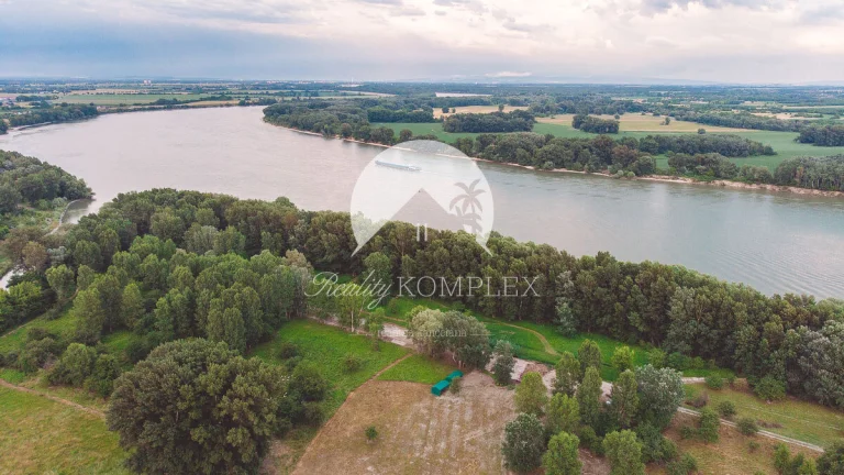 POSLEDNÝ POZEMOK Reality KOMPLEX s.r.o. Vám ponúka posledn
