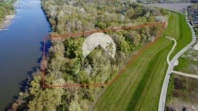 Reality KOMPLEX s.r.o., Vám ponúka na PREDAJ veľký pozemok v