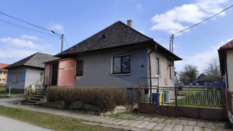 Dom 17 km od Prešova za 69.990,- EUR, voľný