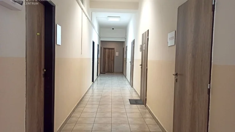 PRENÁJOM PODNIKAJTE V CENTRE - PRIESTORY NA PRENÁJOM - HLAVN