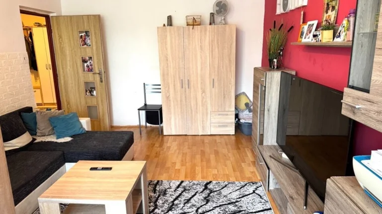 3 izbový byt, Lučenec - centrum, M. R. Štefánika