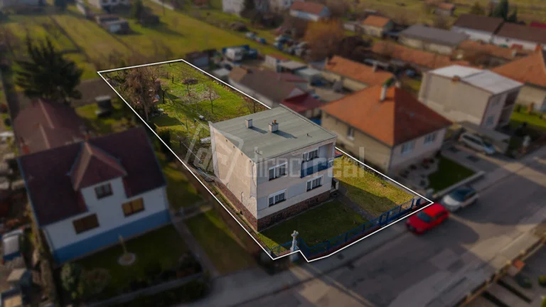 Rodinný dom na veľkom pozemku v Borskom Mikuláši