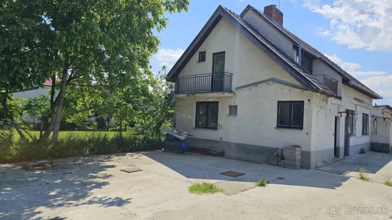 Na predaj 6-izbový domu 170 m2 s dvojgarážou 72 m2 v obci To