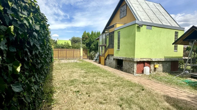 CHATA v obci GEČA na PREDAJ