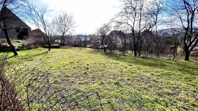 Pozemok pre rodinný dom, Ťahanovce