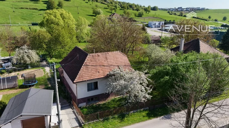 Piata Avenue | Rodinný dom s pozemkom (2502 m2) Žilina - Bit