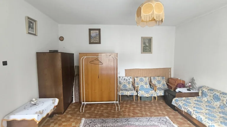 RD VYUŽITEĽNÝ AJ AKO CHALUPA, VHODNÝ NA PODNIKANIE/PREDAJŇA,