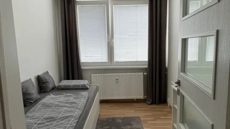 IZBA NA PRENÁJOM