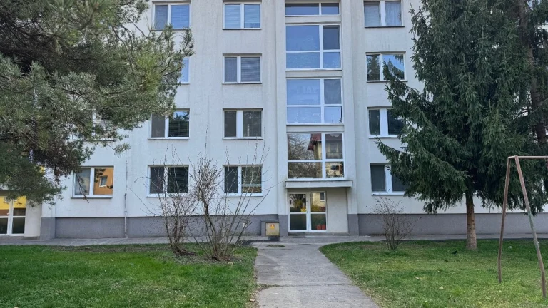 2-izbový byt s nepriechodnými izbami